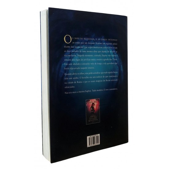 O Mundo das Vozes Silenciadas, Carolina Munhoz, Sophia Abrahão