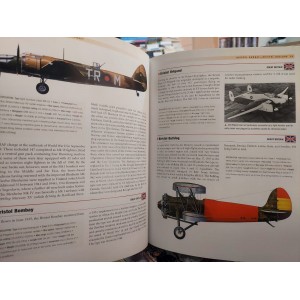 The Encyclopedia Of Military Aircraft, Robert Jackson, em Inglês The Encyclopedia Of Military Aircraft, Robert Jackson, em Inglês