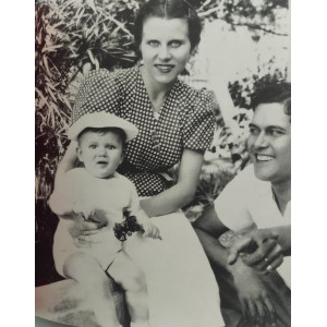 Yves Saint Laurent, 5, Avenue Marceau 75116 Paris, David Teboul Yves Saint Laurent, 5, Avenue Marceau 75116 Paris, David Teboul